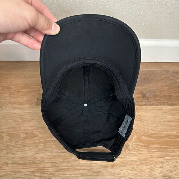 Jockey Move Black Stay Dry Technology Adjustable Athletic Hat - Picture 7 of 11